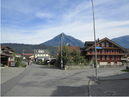 Alte Landstrasse in Alpnach Dorf